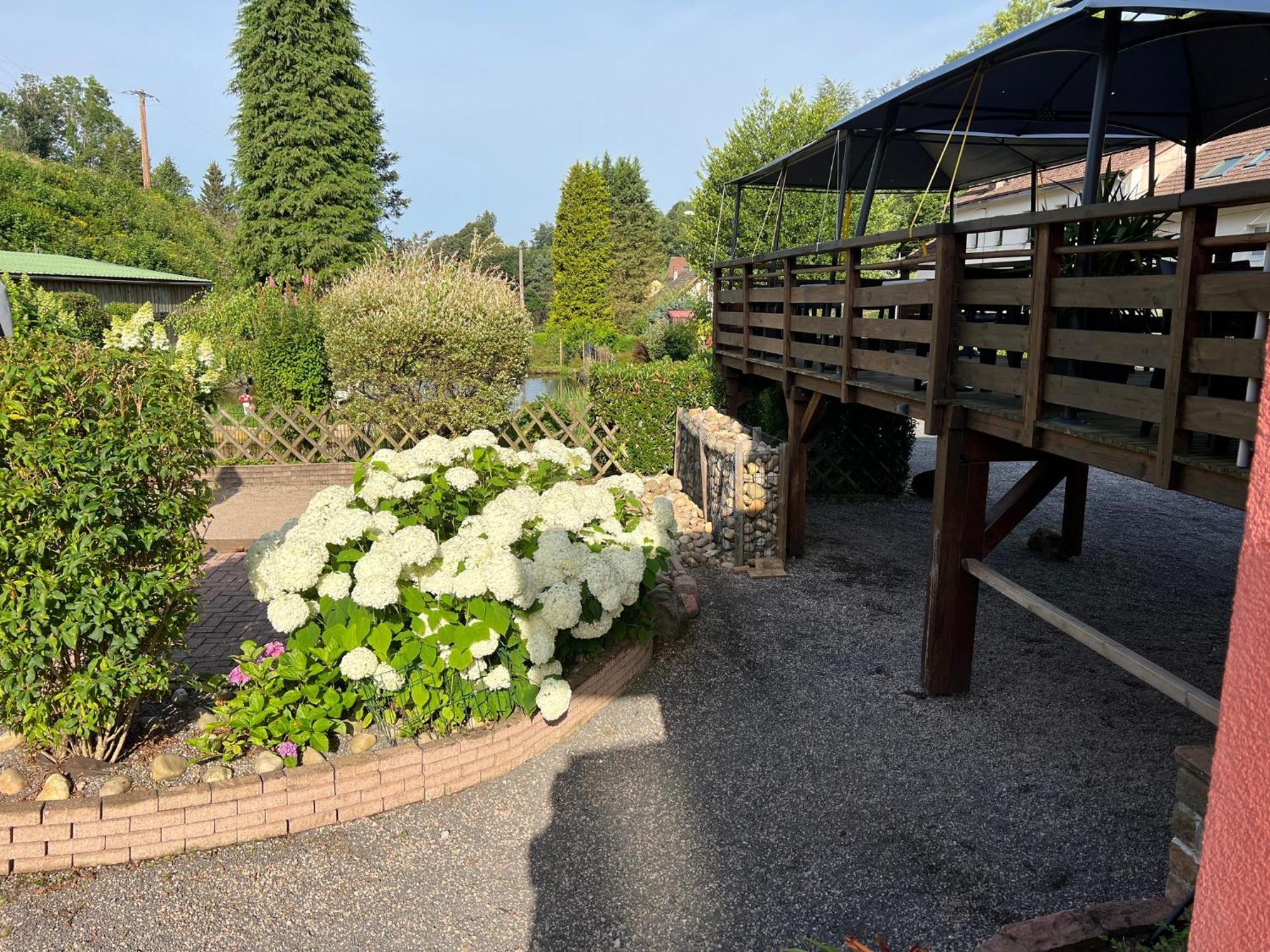 Auberge Restaurant La Roseraie Grandrupt エクステリア 写真